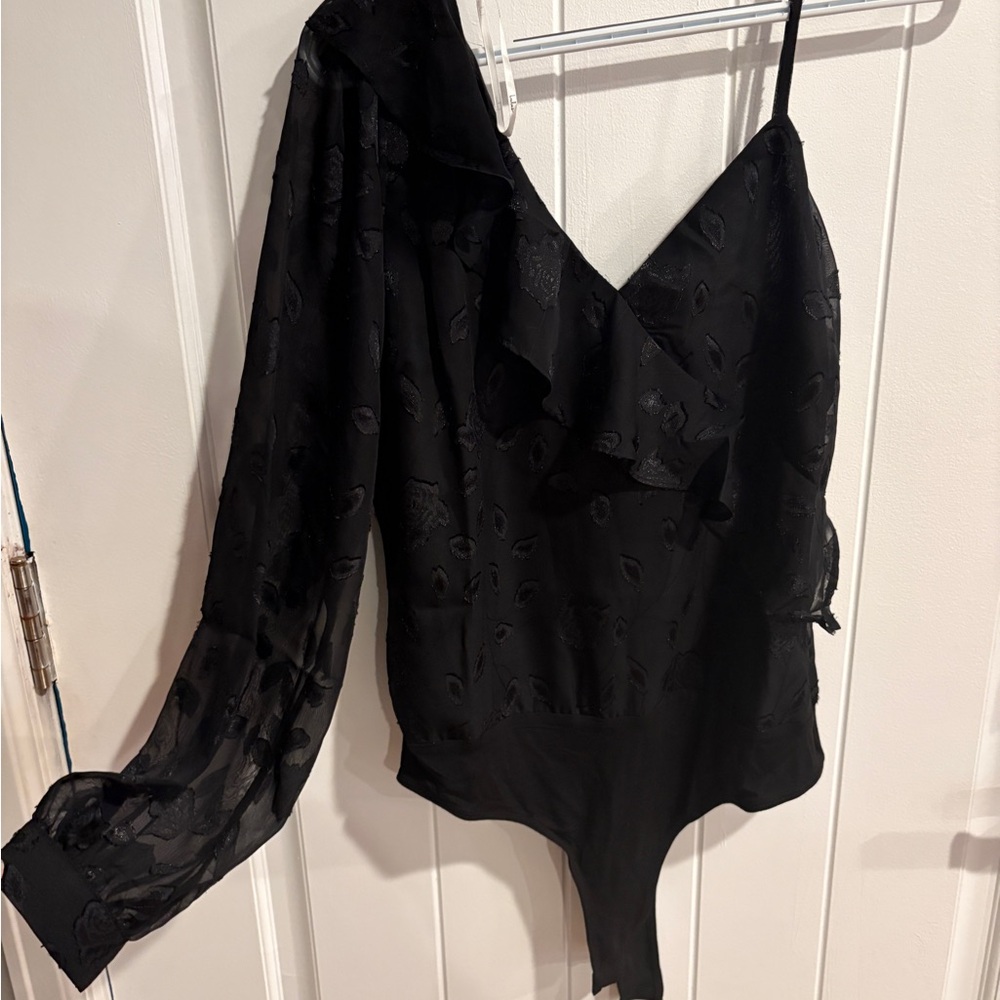 Black One-Shoulder Bodysuit
